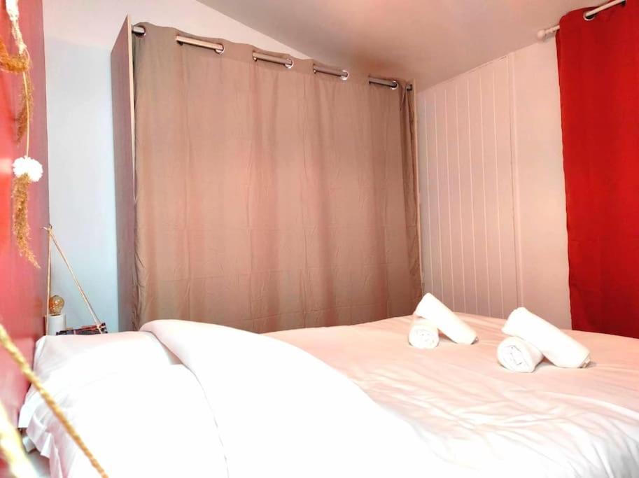 Apartment L'antique Spa: Jacuzzi Sous Patio *